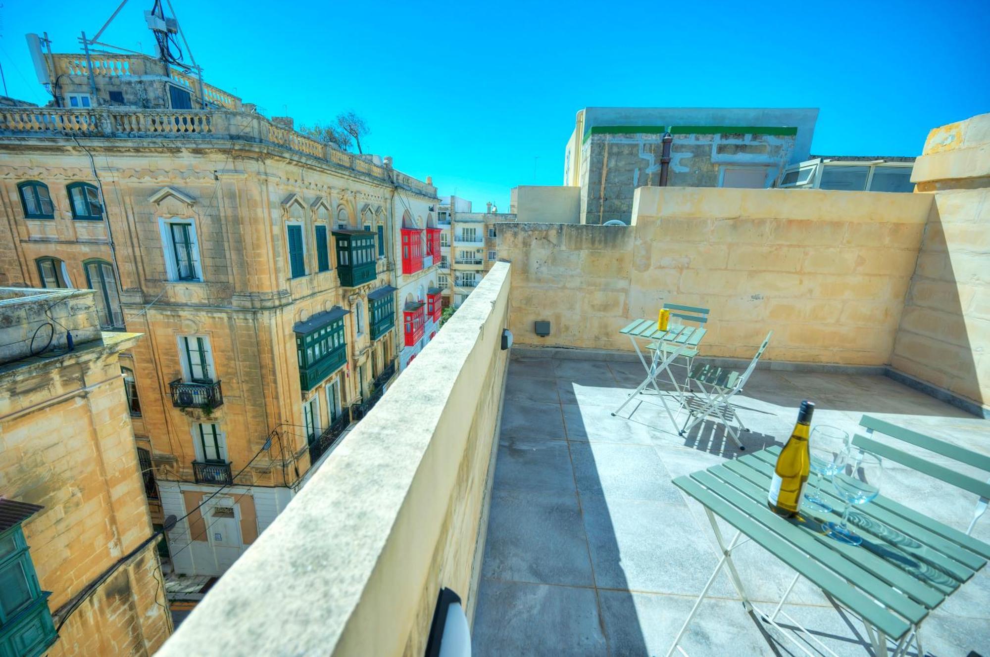 Charming 1Bedroom,Roof Terrace Near Valletta Dazz1-1 Флориана Экстерьер фото