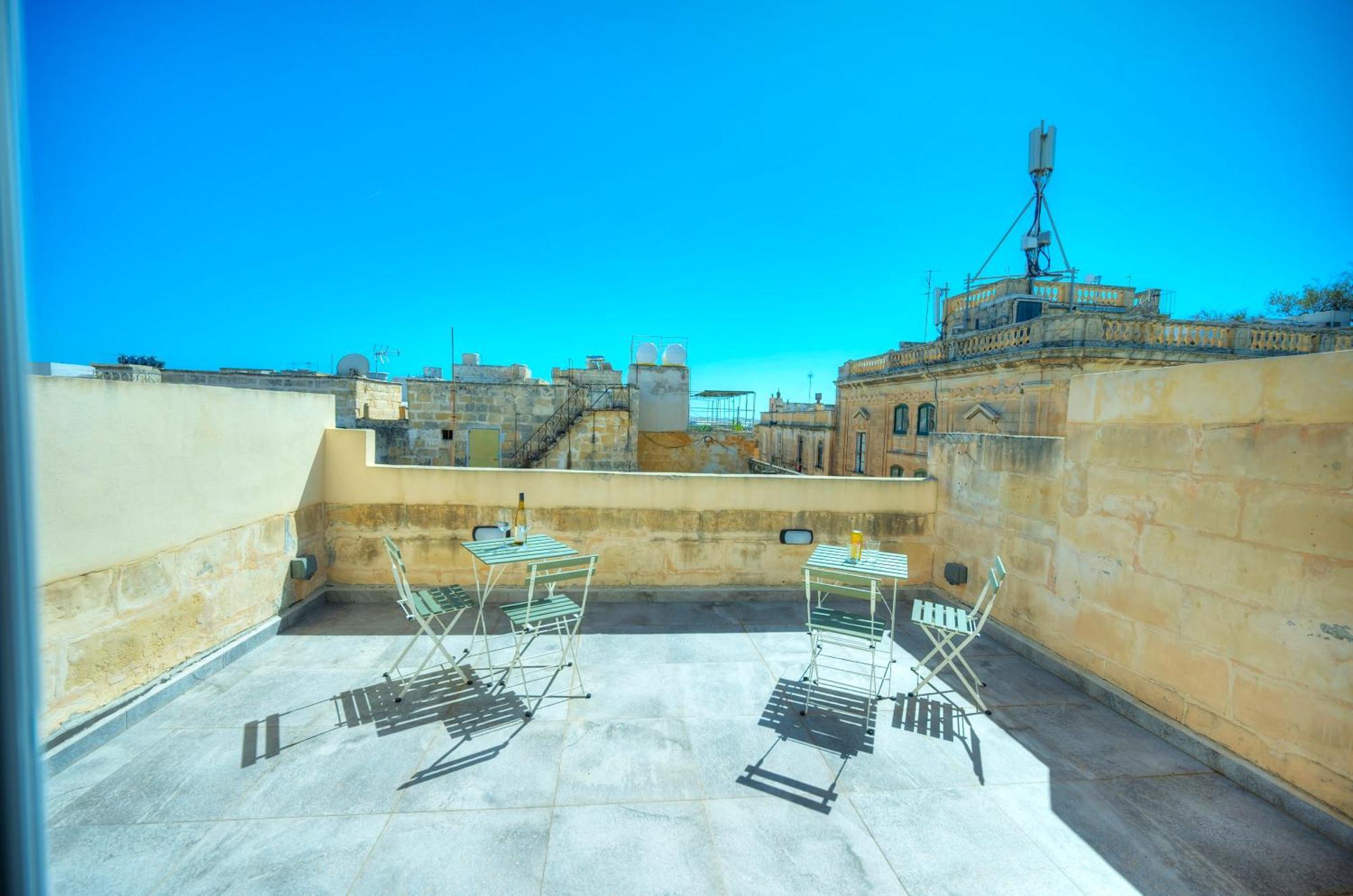 Charming 1Bedroom,Roof Terrace Near Valletta Dazz1-1 Флориана Экстерьер фото